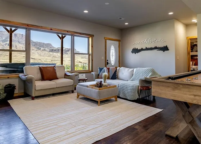 Dog-friendly With Panoramic Mountain Views In Wyoming Holiday home