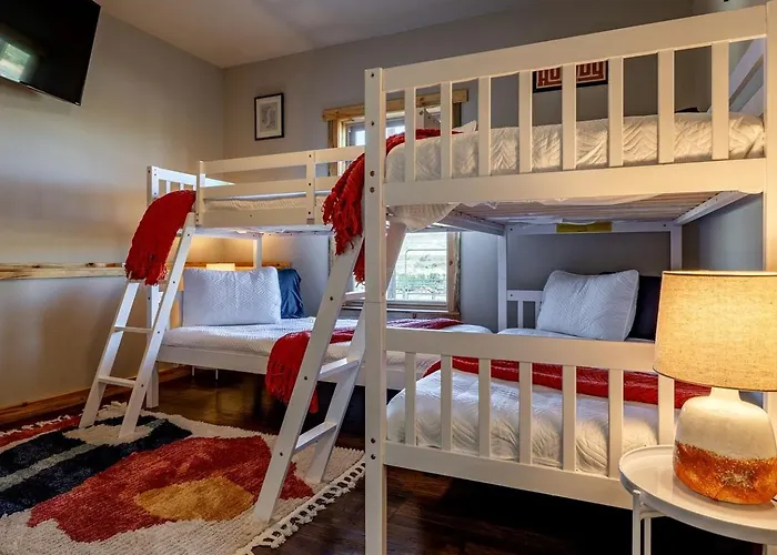 Dog-friendly With Panoramic Mountain Views In Wyoming Wapiti